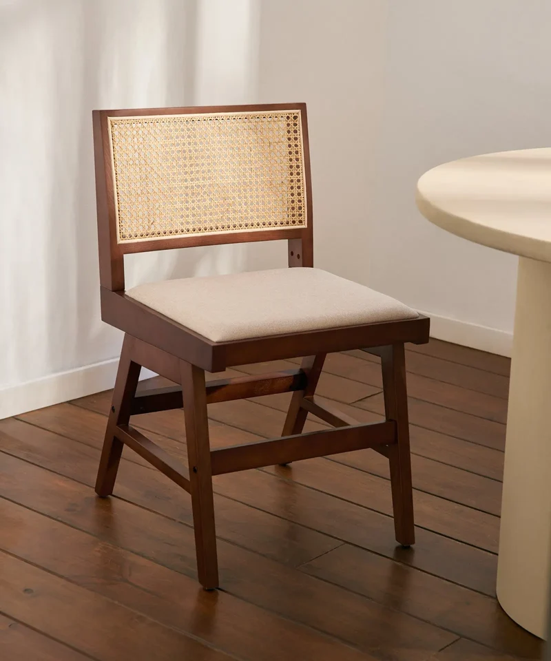 Silla de Comedor en Madera Tapizada Pauline