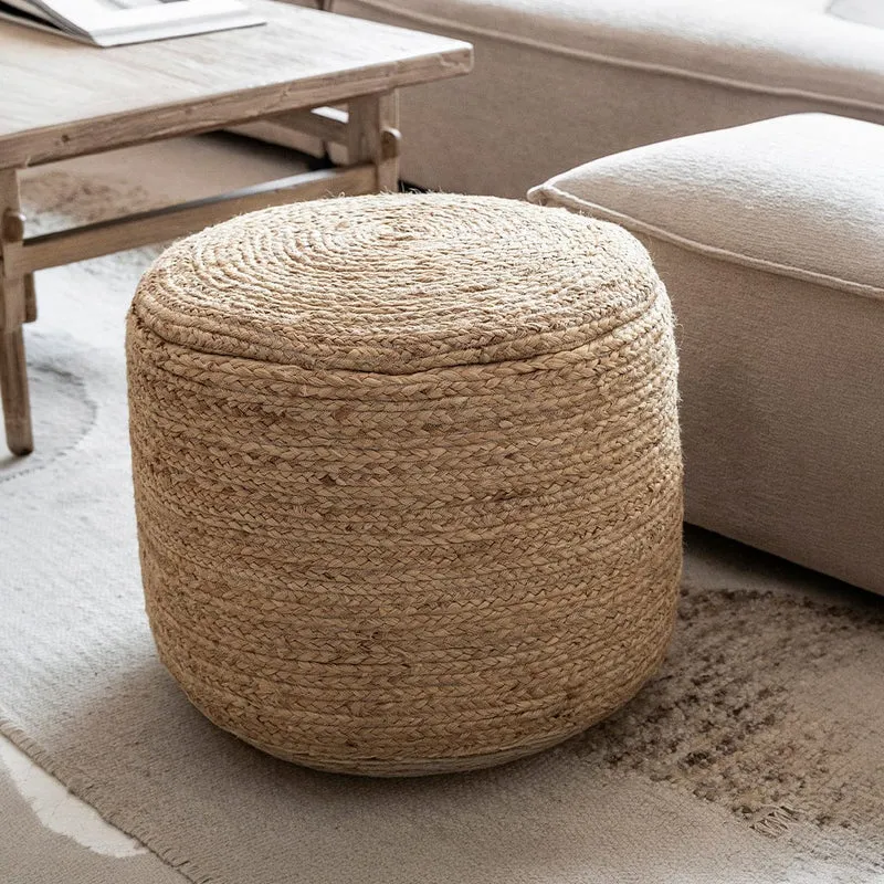 Nayla Pouf