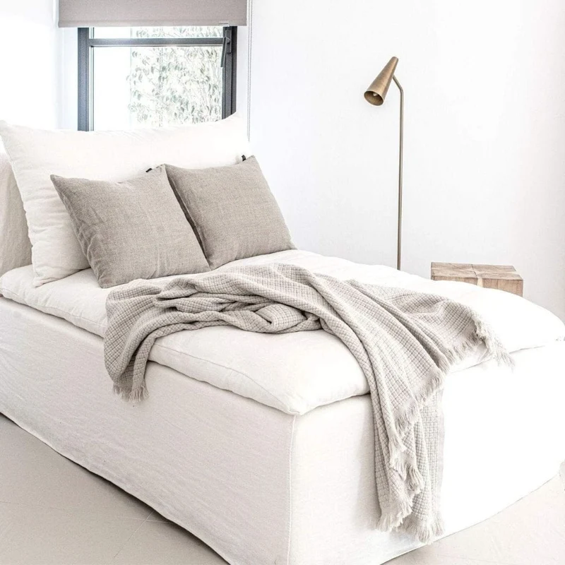 Tarifa Linen Chaise Longue Sofa | 105x160x80cm