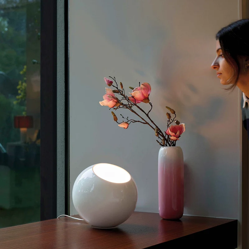 LZF Spore Table Lamp