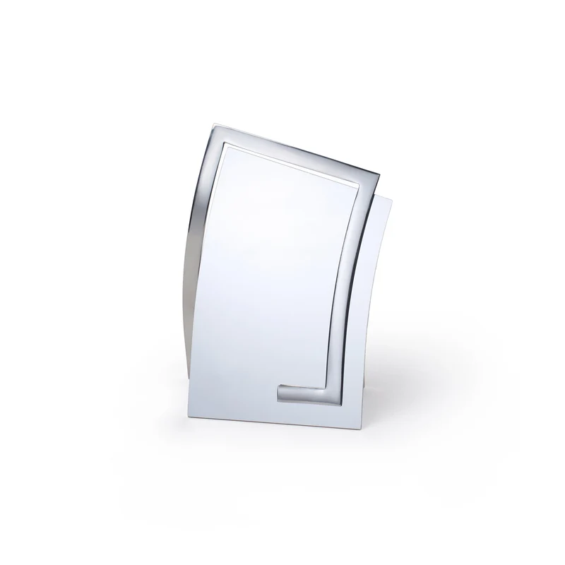 BằNG Qua Mirror