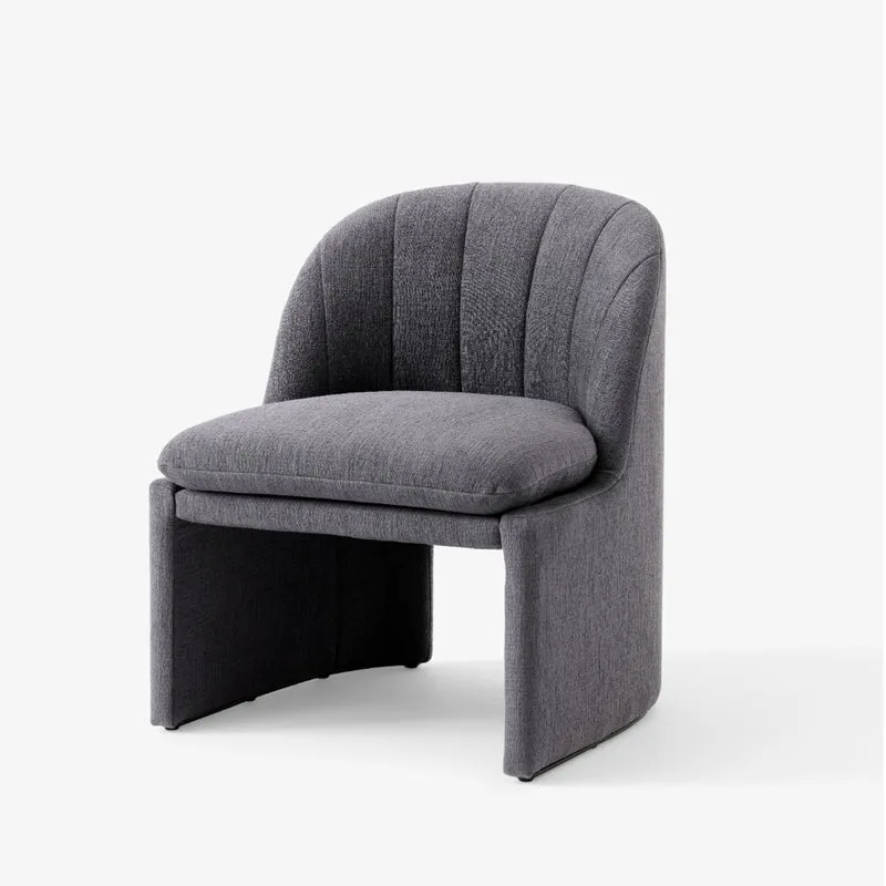 &Tradition Loafer SC107 Club Chair