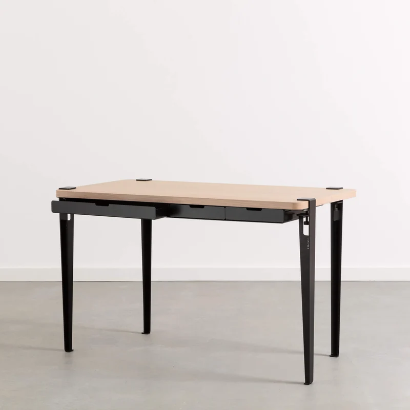 Tiptoe Monochrome Desk