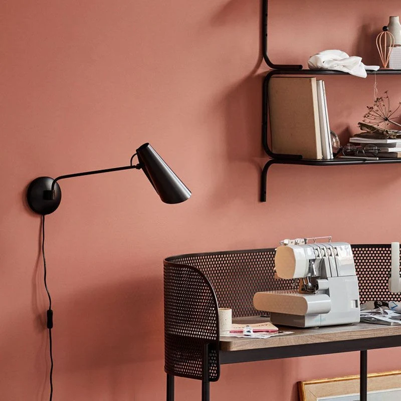 Northern Birdy Swing Wall Lamp