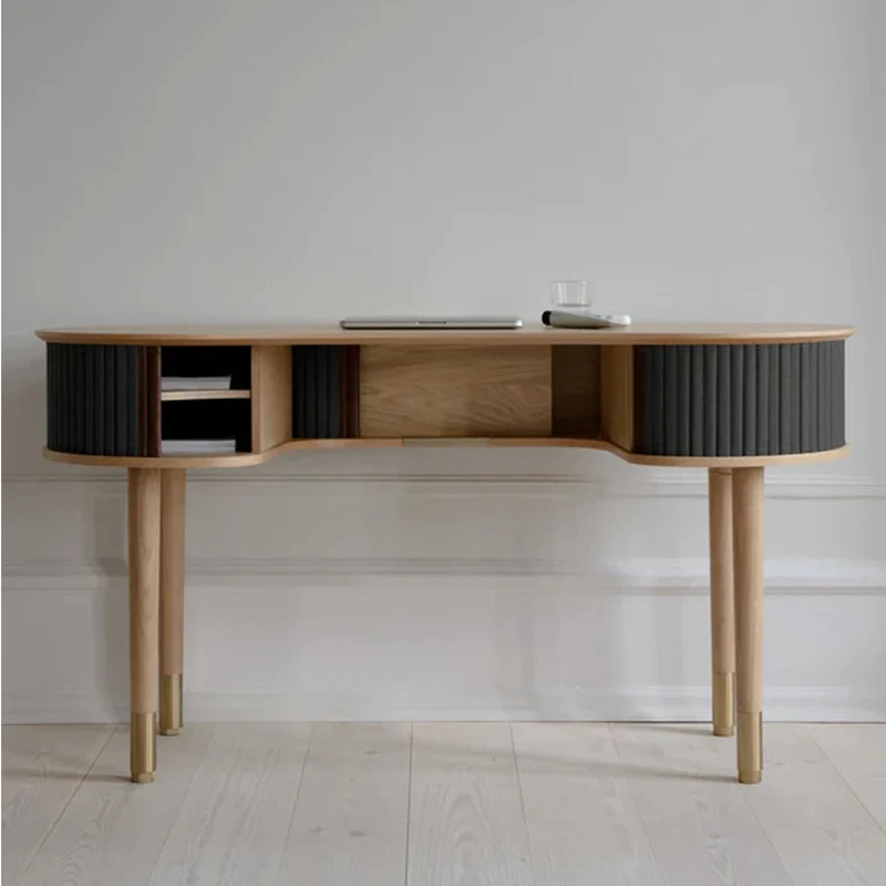 Umage Audacious Desk