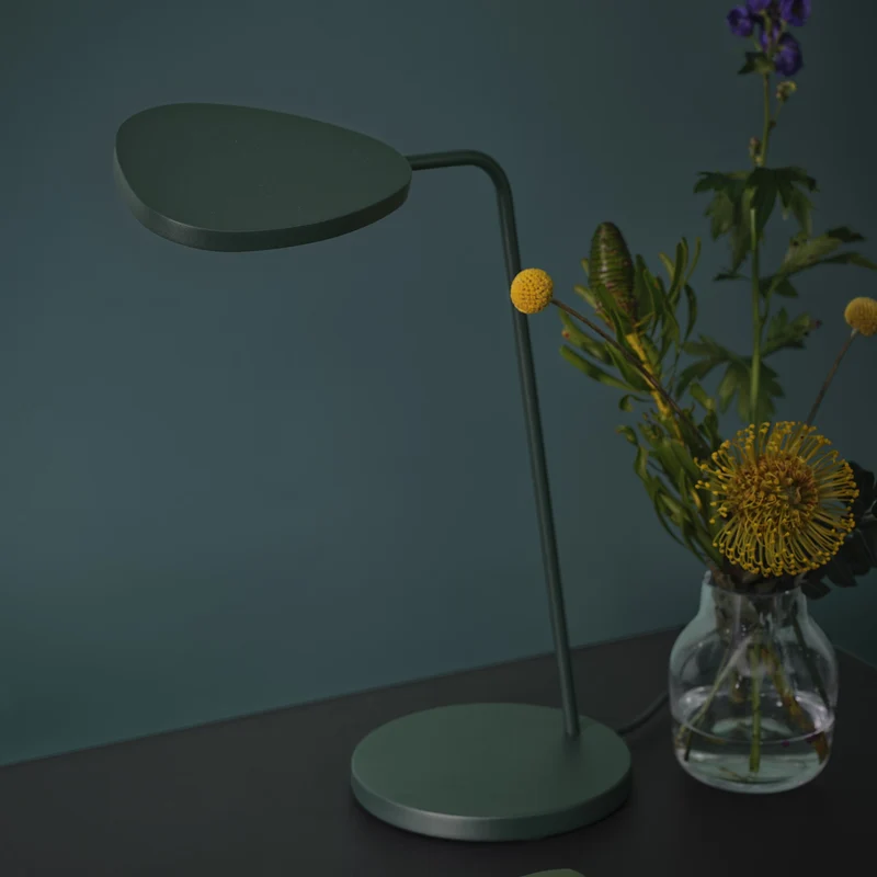 Muuto Leaf LED Table Lamp