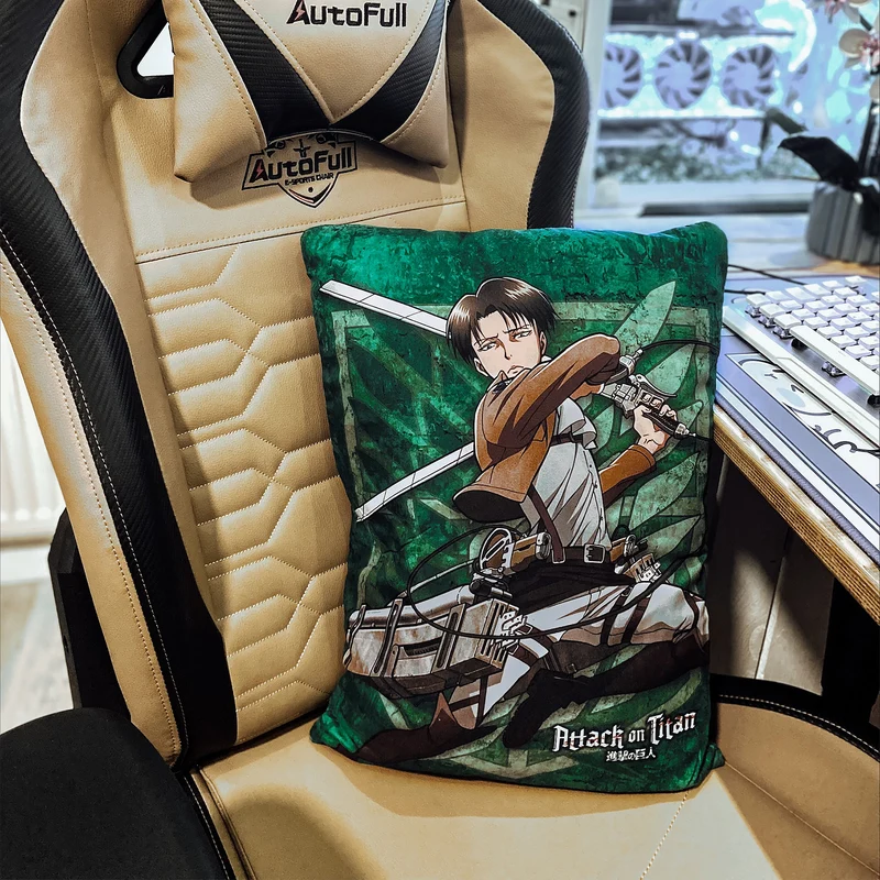 Attack on Titan - Levi Kissen