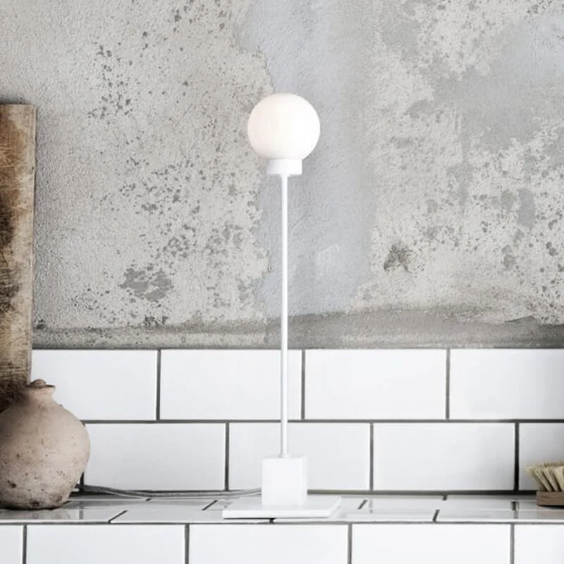 Northern Snowball Table Lamp